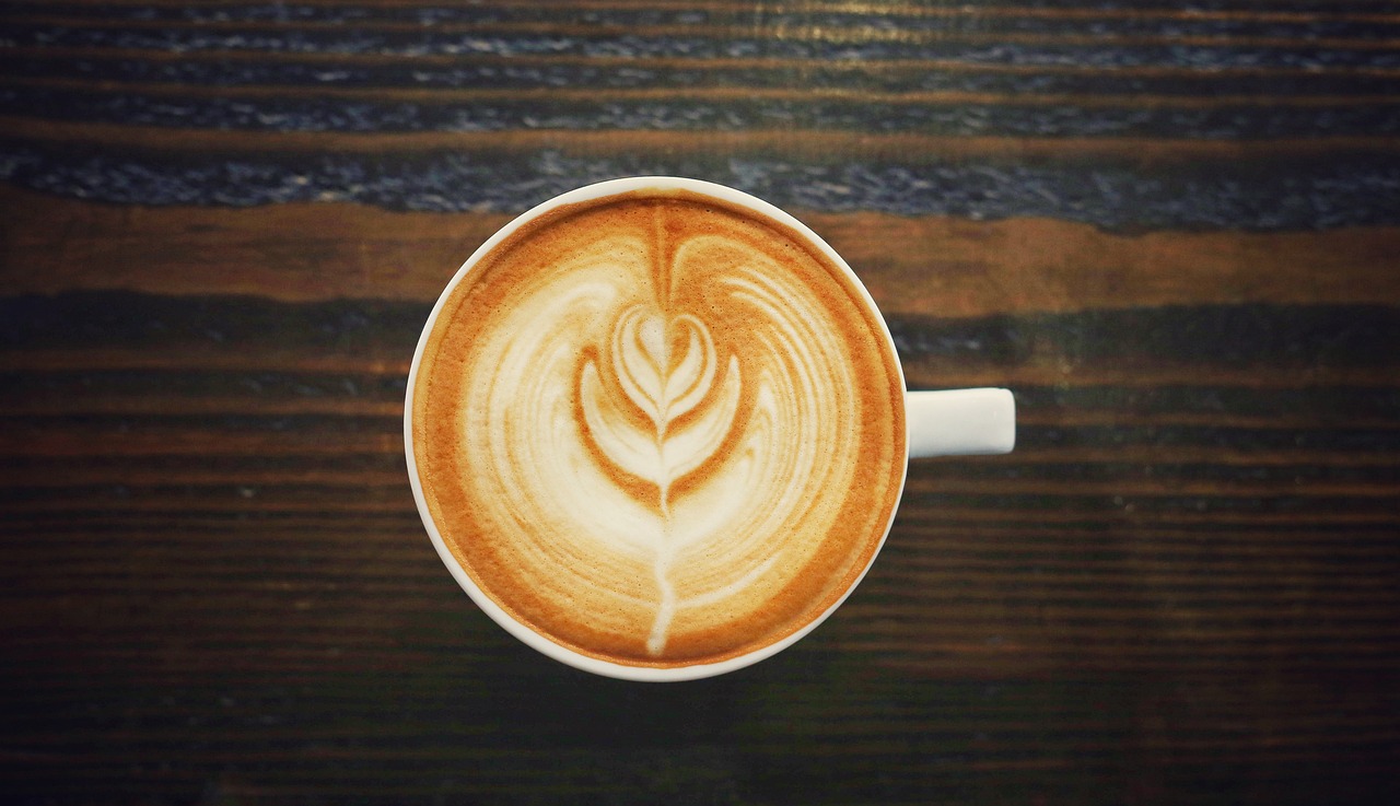 Jak wybrać odpowiednią kawę do espresso: poradnik dla miłośników kawy